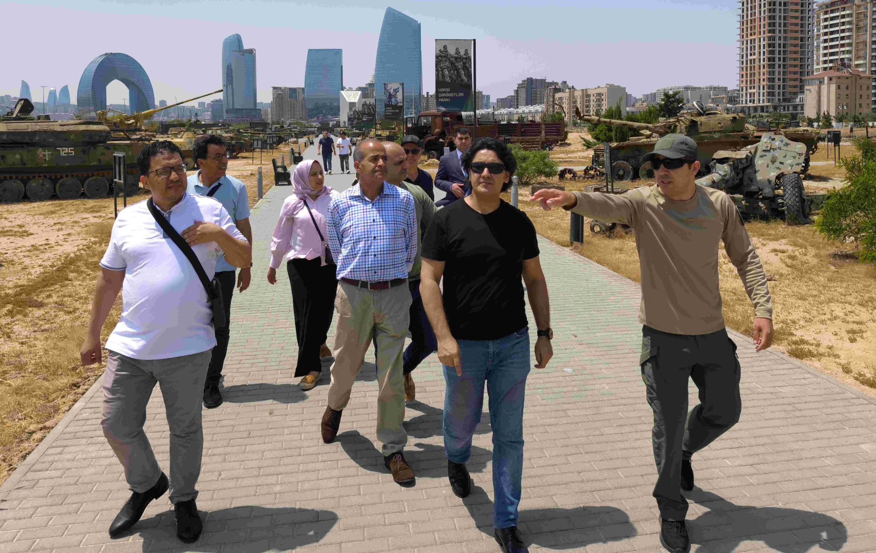 Moroccan journalists make visit to Azerbaijan (PHOTO)