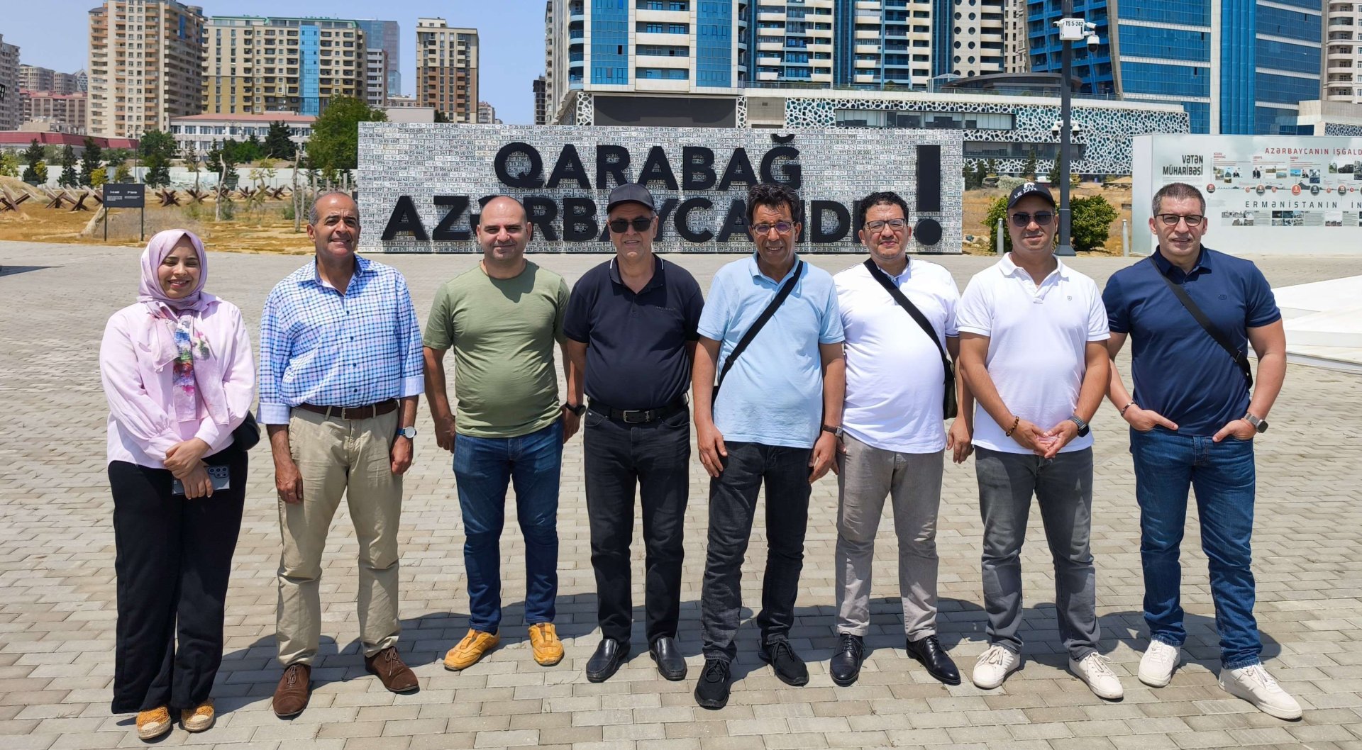 Moroccan journalists make visit to Azerbaijan (PHOTO)