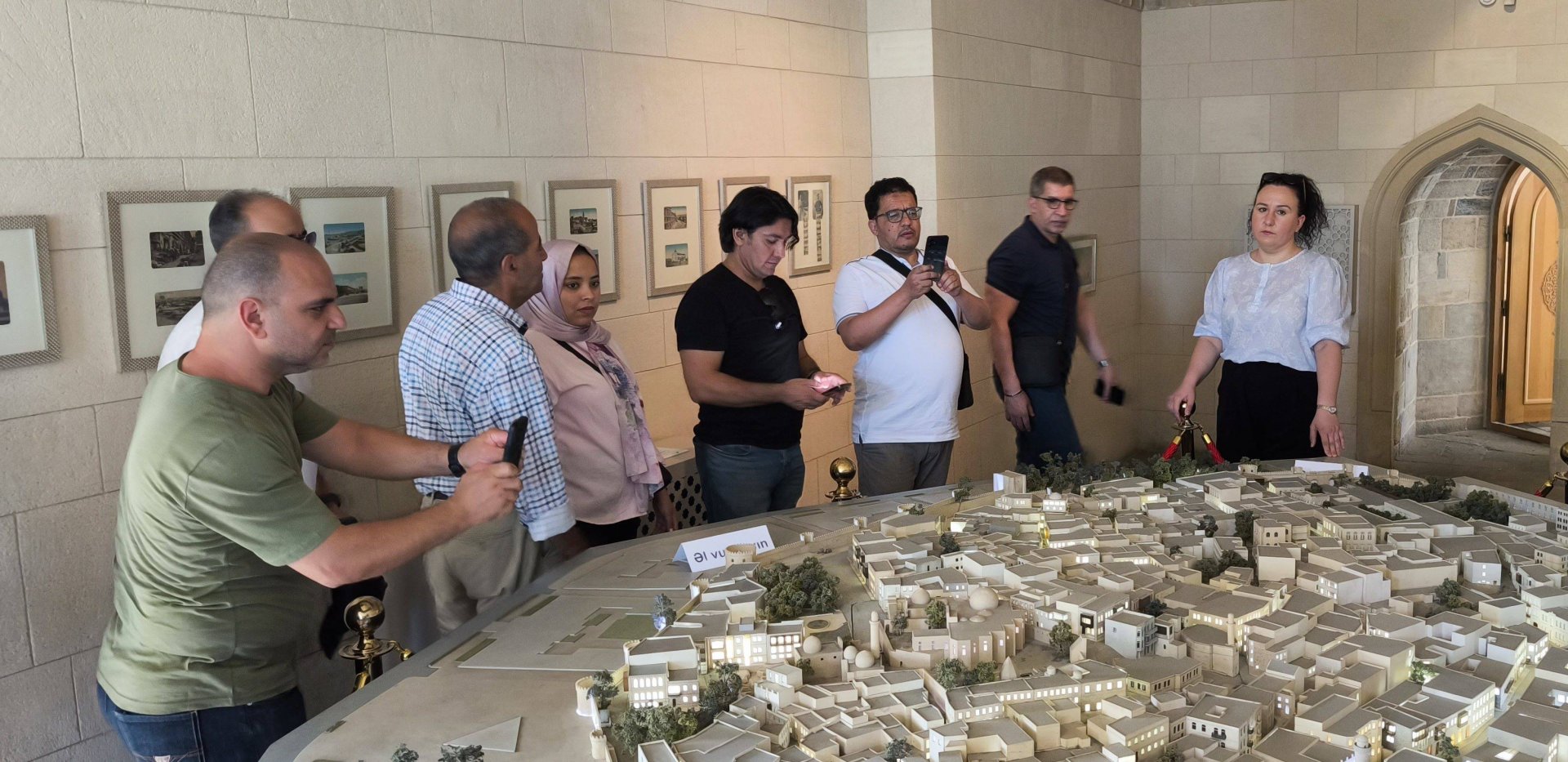 Moroccan journalists make visit to Azerbaijan (PHOTO)