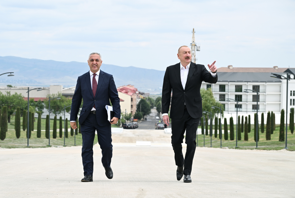President Ilham Aliyev reviews construction works at Victory Park in Khankendi (PHOTO/VIDEO)
