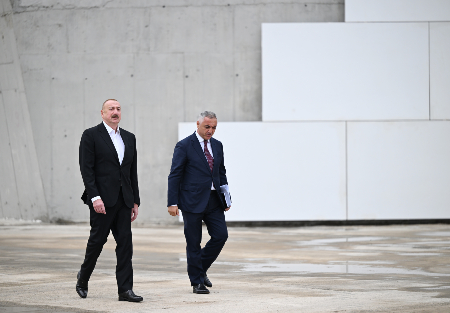 President Ilham Aliyev reviews construction works at Victory Park in Khankendi (PHOTO/VIDEO)