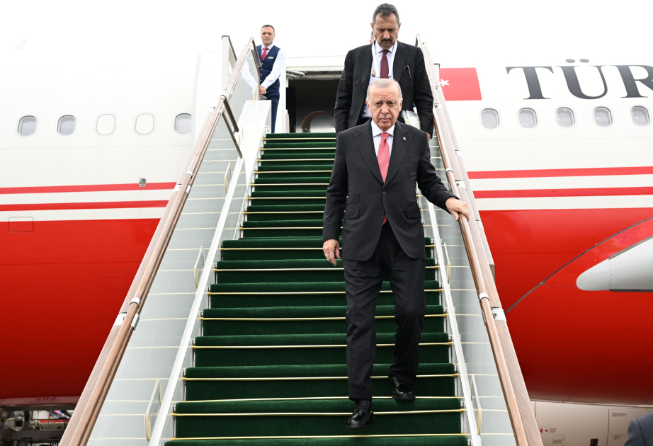 President of Türkiye Recep Tayyip Erdoğan arrives in Azerbaijan (PHOTO)
