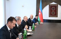 President Ilham Aliyev, President Masoud Pezeshkian hold meeting in Khankendi (PHOTO)
