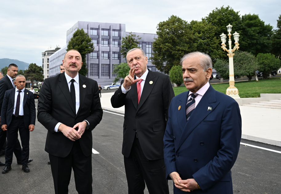 Sincere conversation between President Ilham Aliyev, President Erdoğan, and PM Sharif in Khankendi (PHOTO/VIDEO)