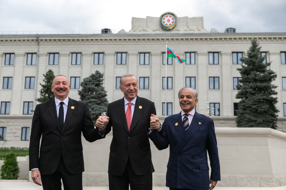 President Ilham Aliyev addresses 17th ECO Summit in Khankendi (PHOTO/VIDEO)