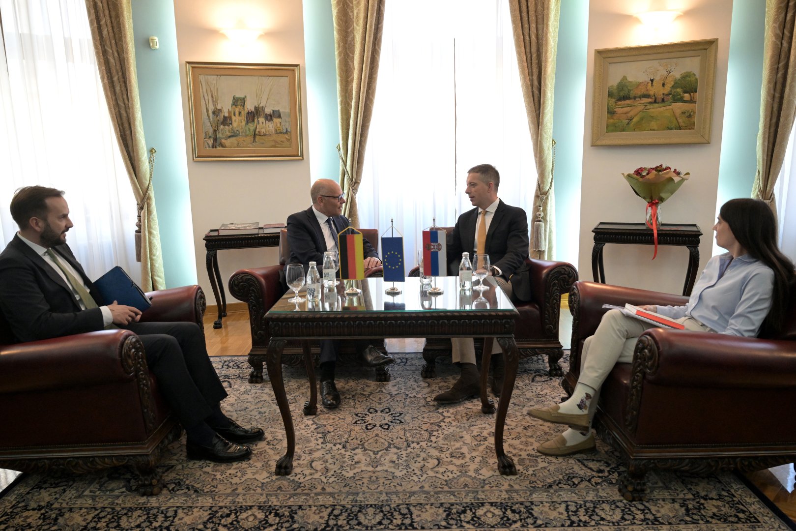 Serbian FM reaffirms EU commitment in talks with German MP (PHOTO)