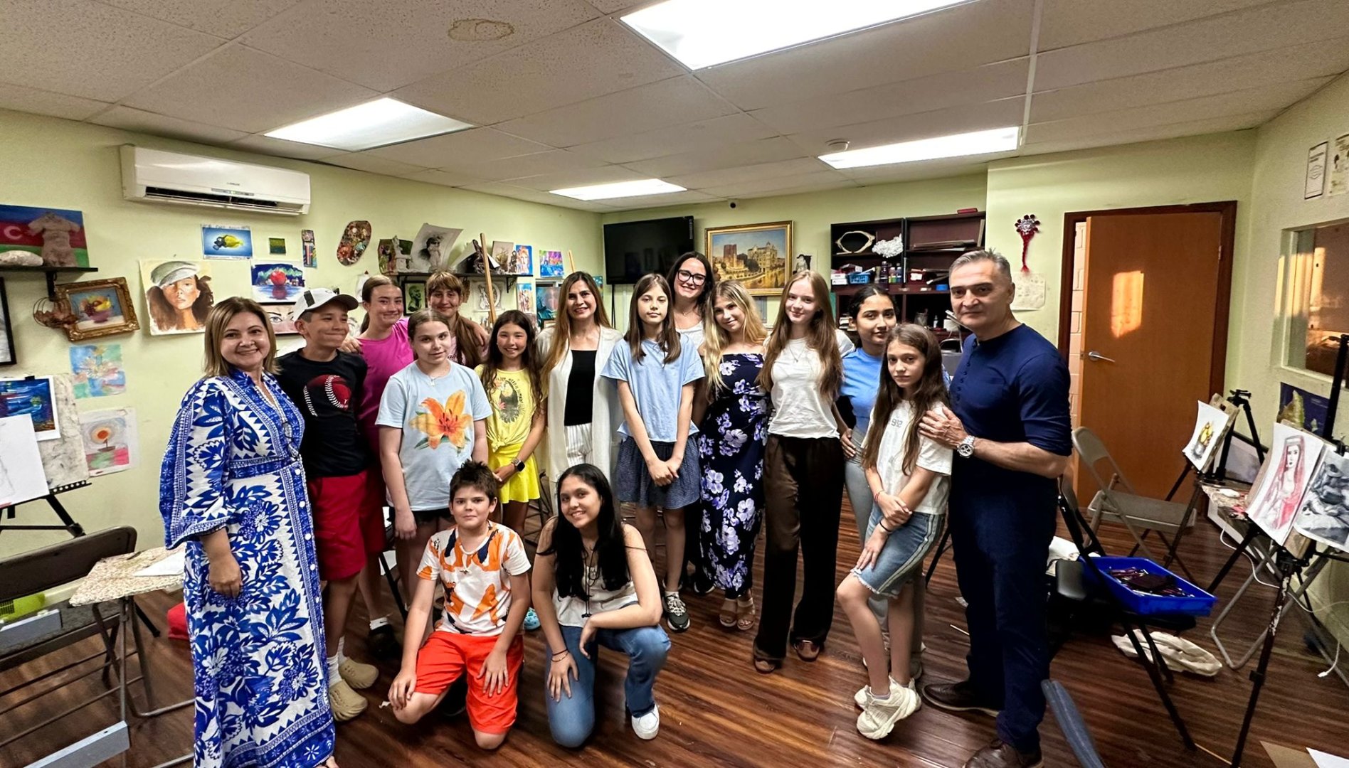 Azerbaijani diaspora visits New York's "My Way" Children's and Youth Creative hub (PHOTO)
