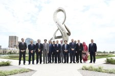 Speaker of Pakistan’s National Assembly visits Victory Park in Baku (PHOTO)