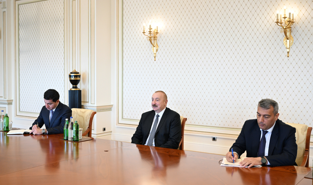President Ilham Aliyev receives delegation led by Speaker of Pakistan's National Assembly (PHOTO/VIDEO)