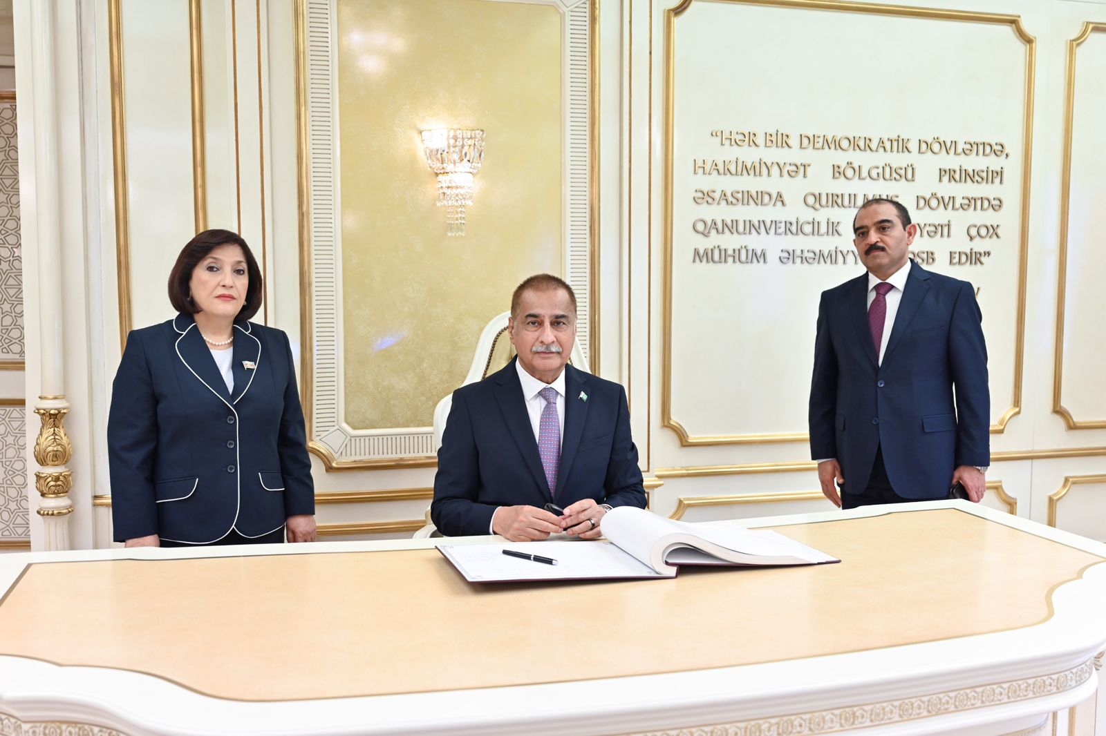 Azerbaijan, Pakistan debate current state of strategic relations (PHOTO)