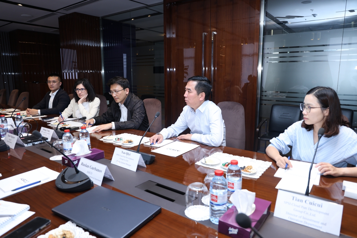 Azerbaijan's ASCO, Chinese company lean forward to next level of ties (PHOTO)
